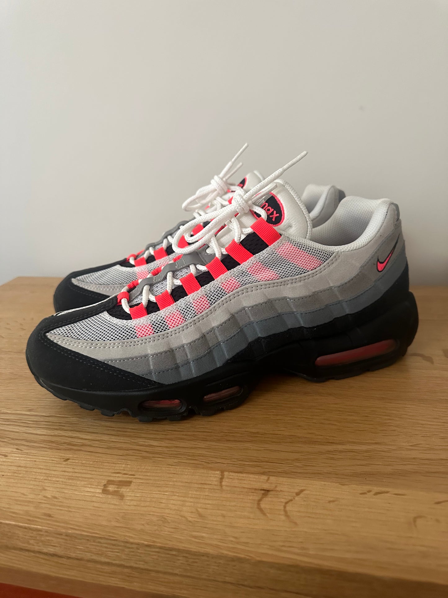 Nike Air Max 95 Solar Red - USA