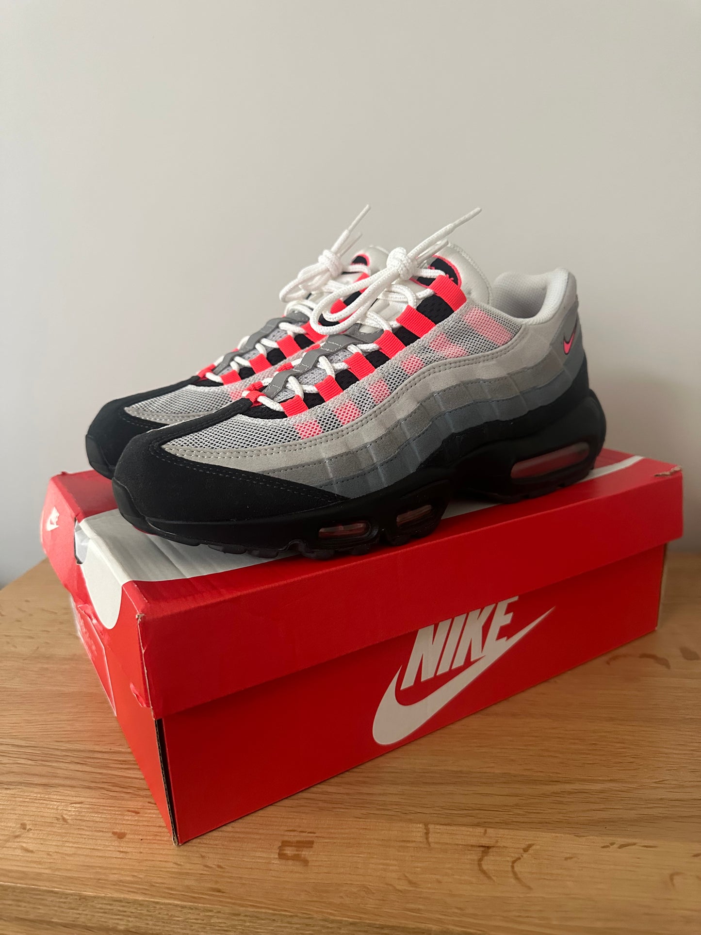 Nike Air Max 95 Solar Red - USA